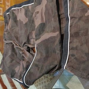 Brave Soul Men camouflage sweatpants. Wait 32